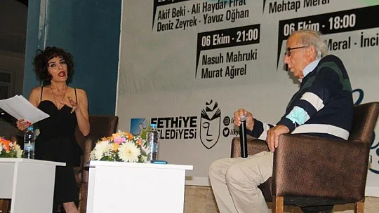 Şair Ataol Behramoğlu İle Şarkıcı Mehtap Meral Sevenleriyle Buluştu