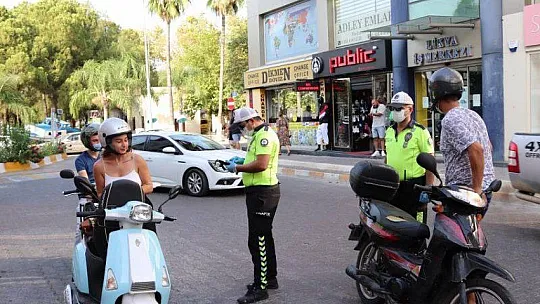 FETHİYE'DE TRAFİK EKİPLERİ UYGULAMA YAPTI