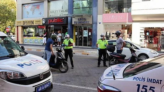 FETHİYE'DE TRAFİK EKİPLERİ UYGULAMA YAPTI