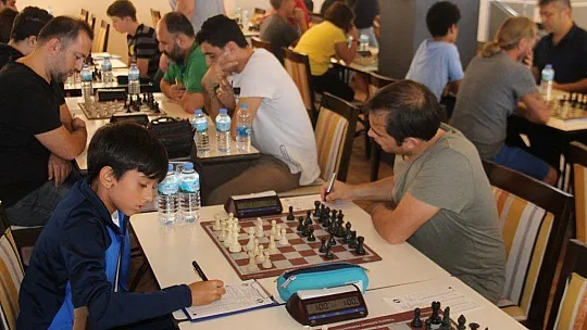 Sporfest Satranç Turnuvasına yoğun ilgi