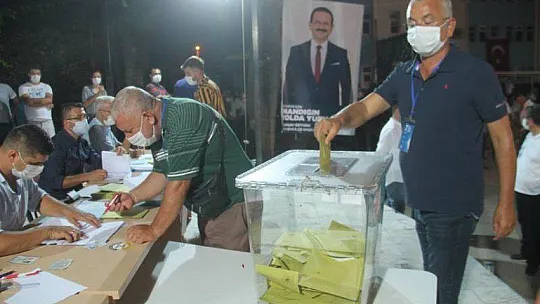 ÖZTÜRK, 'AMACIMIZ FETHİYE'YE EN İYİYİ KAZANDIRMAK'