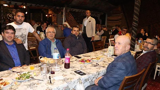 ''Türkiye Cumhuriyeti Kıl Çadır Altında Kurulmuştur''