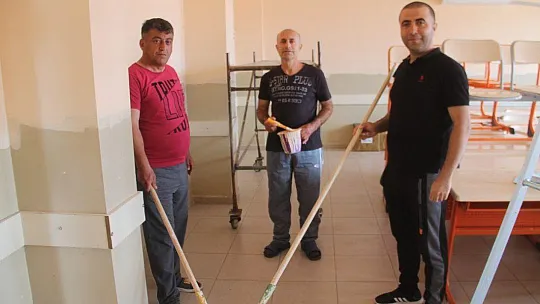 İzolasyondaki Memurlardan Örnek Davranış