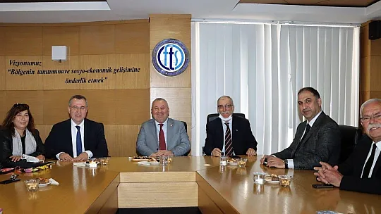 DP Milletvekili Cemal Enginyurt FTSO'YU ziyaret etti