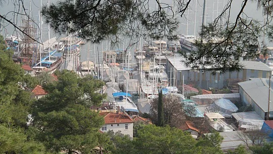 Tur tekneleri turizm sezonuna hazırlanıyor