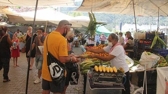 SALI PAZARI'NIN GÖZDESİ MISIR OLDU