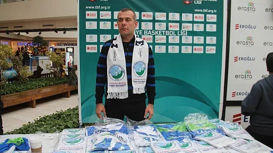 İmza Gününe Yoğun Katılım Oldu 