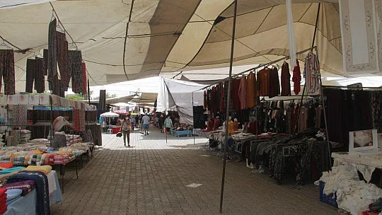 Salı Pazarı'nda bayram alışverişi