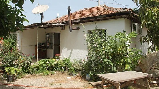 Cami lojmanı imece usulü ile yapılıyor