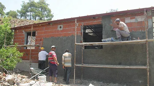 Cami lojmanı imece usulü ile yapılıyor