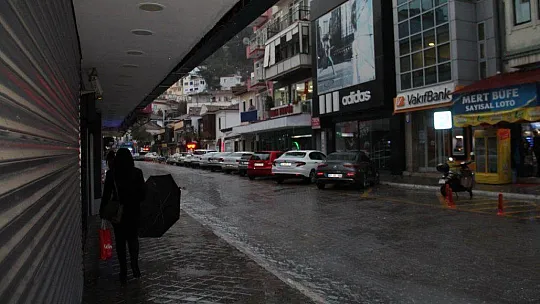 Metrekareye 22 kilogram yağış düştü