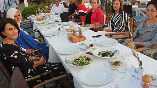 Kaymakam Şahiner'e Veda Yemeği 