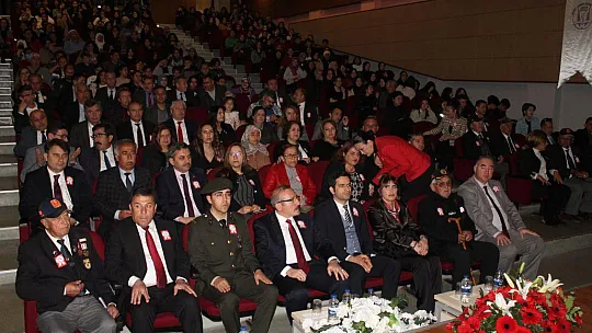 FETHİYE, İSTİKLAL MARŞI'NIN KABULÜNÜ KUTLADI  