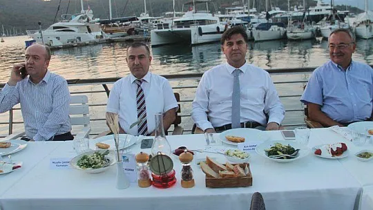 Kaymakam Şahiner'e Veda Yemeği 