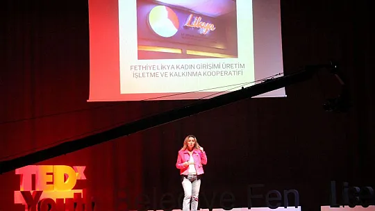 'YARINDA YAŞAMAK' KONFERANSI YAPILDI 
