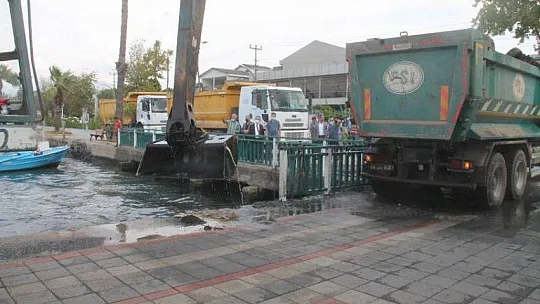 DERELERİN TEMİZLİĞİ YAPILIYOR