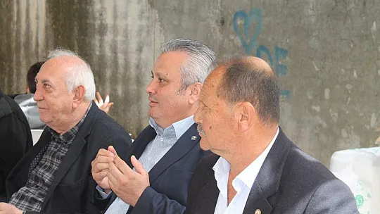 KARADENİZLİ AİLESİNDEN 52 YEMEĞİ HAYRI