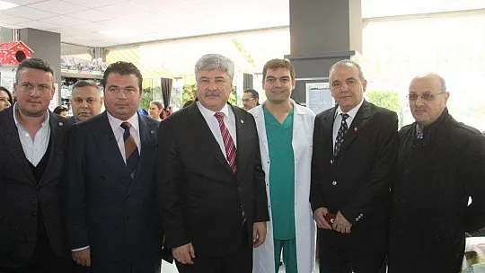 Fethiye'de Denizaltında Yapılan Resimlerin Sergisinin Açılışını Vali Esengül Civelek Yaptı