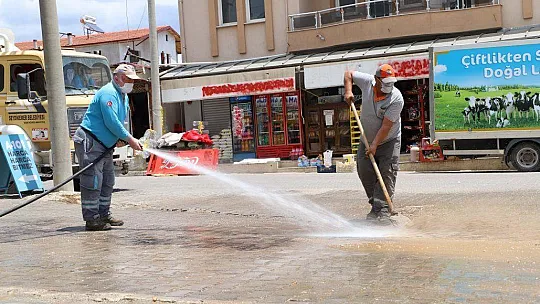 Seydikemer Belediyesi Camilerde Dezenfekte Çalışmalarına Hızla Devam Ediyor