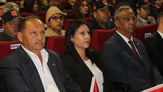 ÖZER OLGUN'DA ANLAMLI TİYATRO