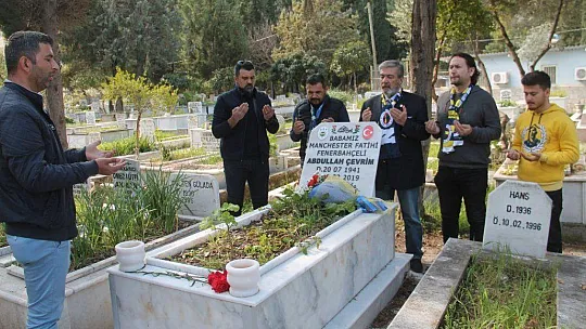 Abdullah Çevrim, mezarı başında anıldı