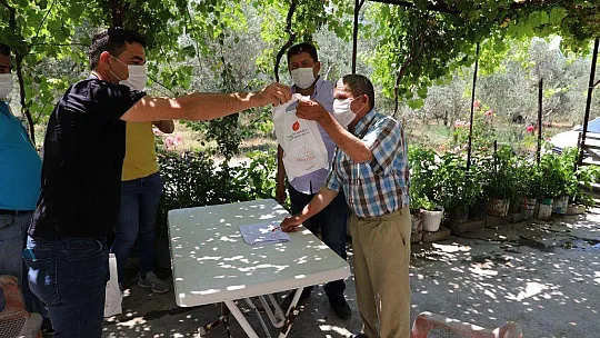 MASKE VE KOLONYA DAĞITIMI İLÇE GENELİNDE DEVAM EDİYOR