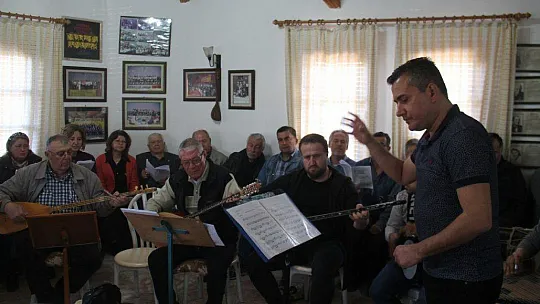Kutlama etkinlikleri kapsamında sahneye çıkacaklar