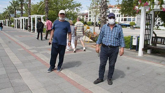 Fethiye'de yaşlılar bir kez daha sokağa çıktı