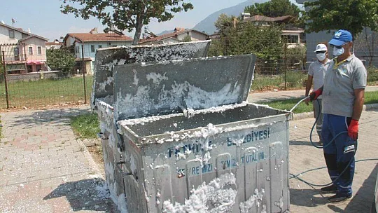 Bayram Bitti, Konteynırlar Dezenfekte Ediliyor