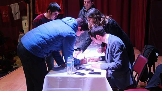 CHP Gençlik kolları başkanlığına Oğuzhan Çoban seçildi