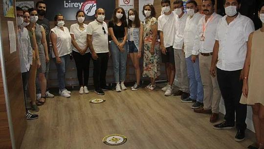 Başarılı Öğrenciler Ödüllendirildi
