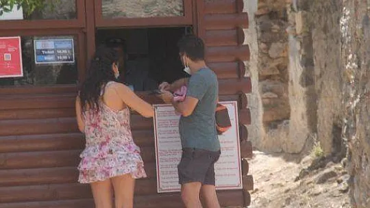 Kayaköy kiliselerinin açılması isteniyor