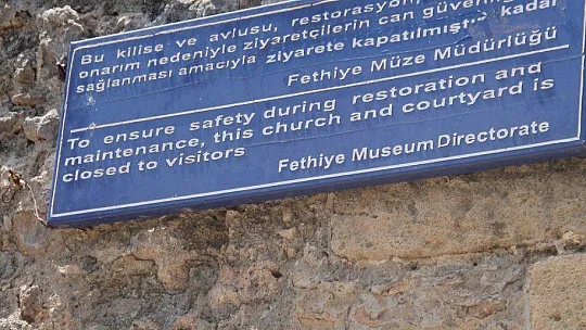 Kayaköy kiliselerinin açılması isteniyor