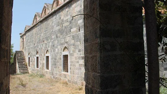 Kayaköy kiliselerinin açılması isteniyor