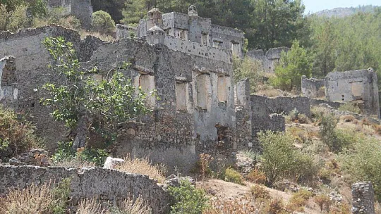 Kayaköy kiliselerinin açılması isteniyor