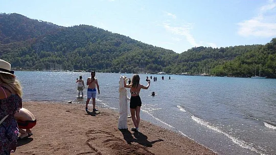 İngilizler Kızkumu'nu görmeden dönmüyor