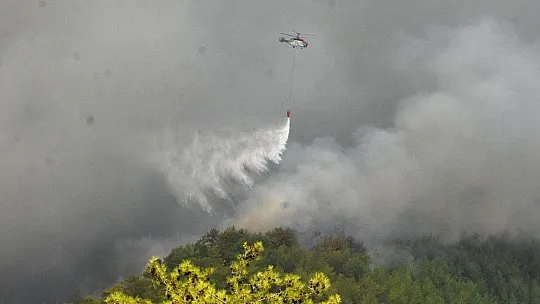 İspanyol yangın söndürme uçakları Köyceğiz'e müdahale ediyor