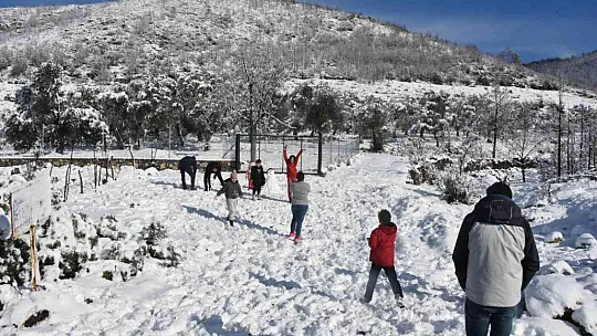 İstanbul'a çile olan kar, Bodrum'a neşe oldu