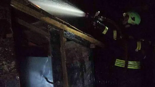 İtfaiye ekipleri hızlı müdahaleyle yangını söndürdü