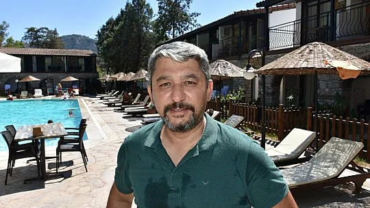 İtfaiyeciler yangınlarda canla başla mücadele ettikleri Marmaris'te bu kez tatil yaptı