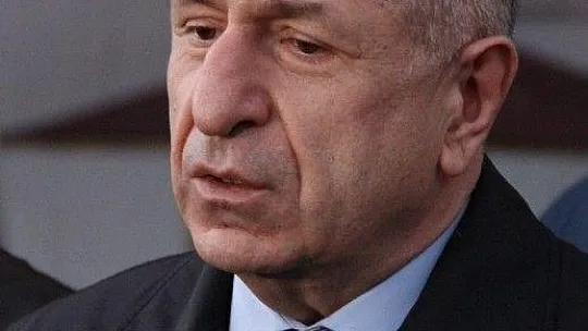 İYİ Parti Milletvekili Özdağ, il başkanlığı düşen Şekerdağ'ı ziyaret etti