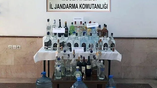 Jandarma 249 litre sahte alkol ele geçirdi