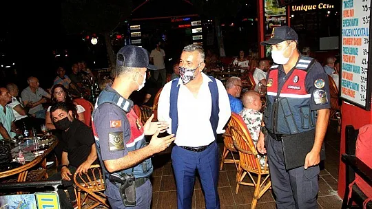 Jandarma'dan Maske, Sosyal Mesafe ve Müzik Denetimi