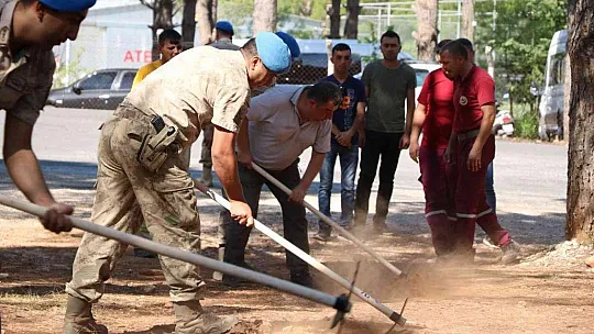 JANDARMA EKİPLERİ ORMAN YANGINLARINA HAZIR