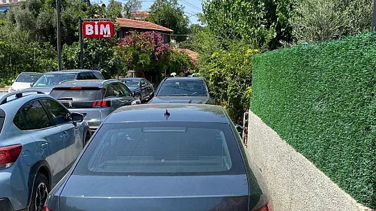 Jandarma trafik ekipleri hatalı parklara geçit vermiyor