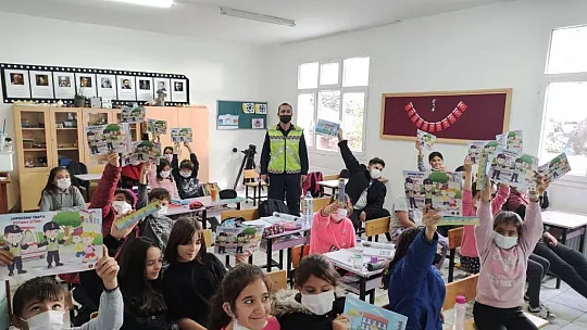 Jandarmadan Bin 130 öğrenciye seminer
