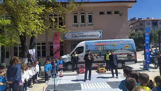 Jandarmadan öğrencilere trafik eğitimi