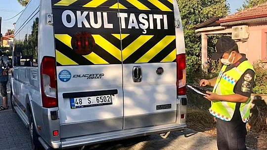 Jandarmadan trafik ve maske-mesafe denetimi