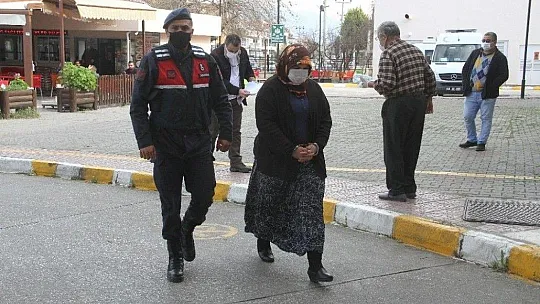 Jasat ve Seydikemer Jandarma aranan şahıslara geçit vermiyor