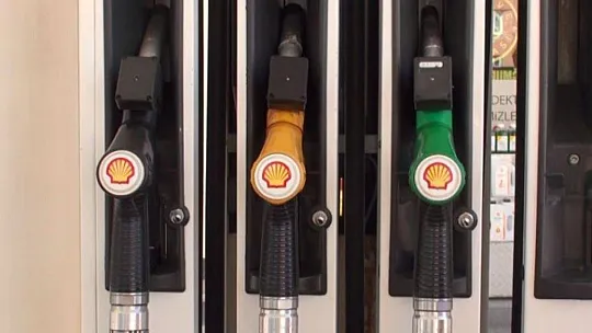 BENZİNE İNDİRİM MOTORİNE ZAM!